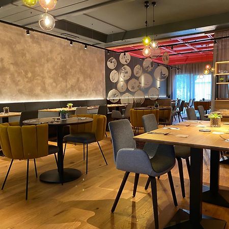 Hotel-Restaurant-Vinothek Felix Sommer Auersthal المظهر الخارجي الصورة